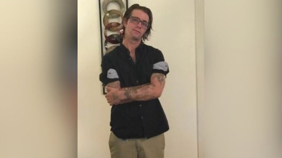 Ricky Adkins fue acusado de homicidio involuntario en relación con la muerte de su hermana. Su...