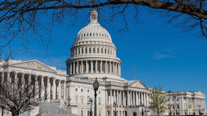ARCHIVO - Vista del Capitolio estadounidense el 25 de marzo de 2025. (AP Foto/J. Scott...