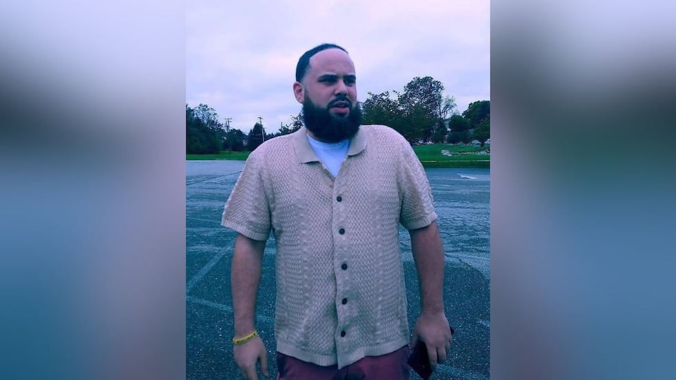 Michael Anthony Boccia, de 36 años, es buscado en relación con un homicidio en Pensilvania.