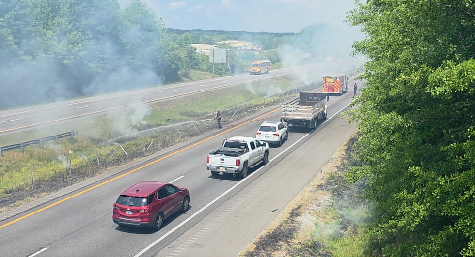 Median fire shuts down interstate in Clanton