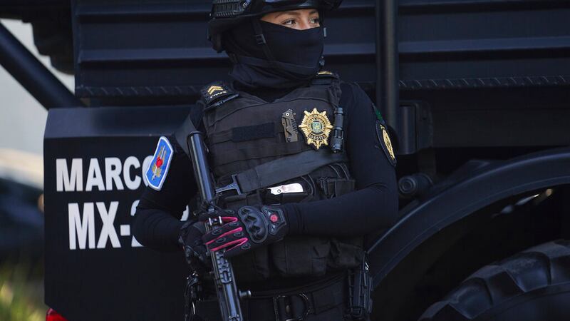 ARCHIVO - Un agente de las fuerzas del orden mexicanas. (AP Foto/Marco Ugarte)