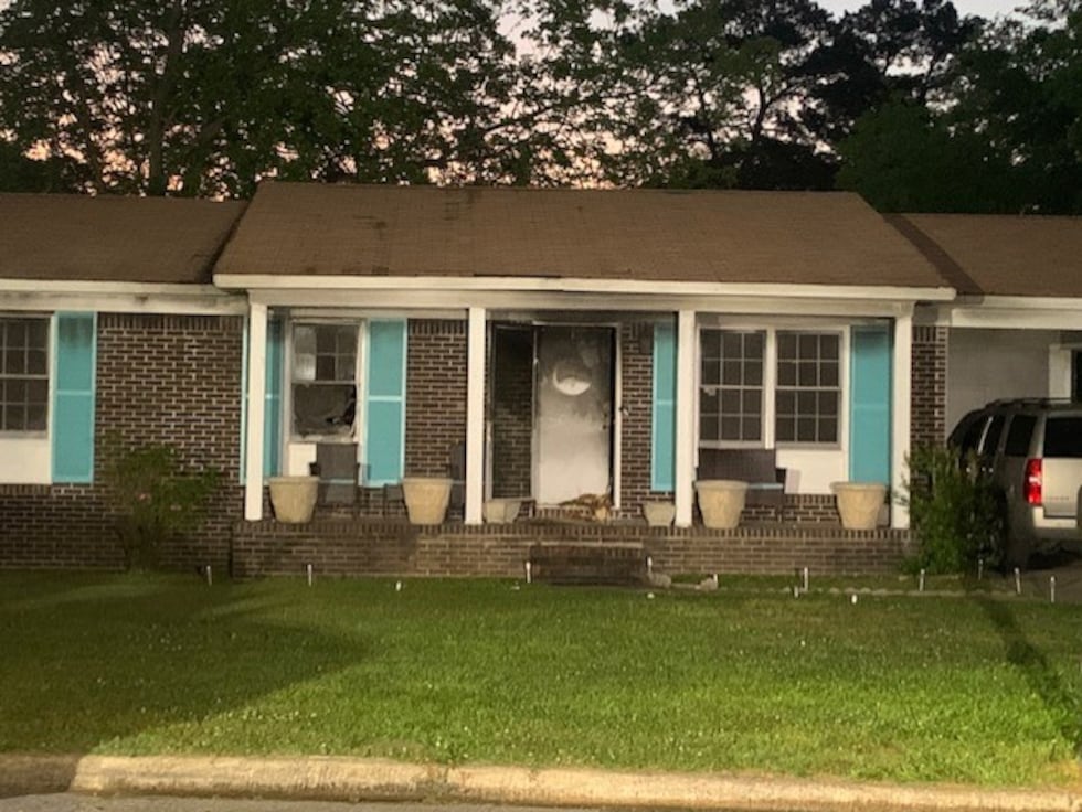 Tres muertos tras un incendio en una vivienda en la comunidad de Green Acres, en Birmingham.