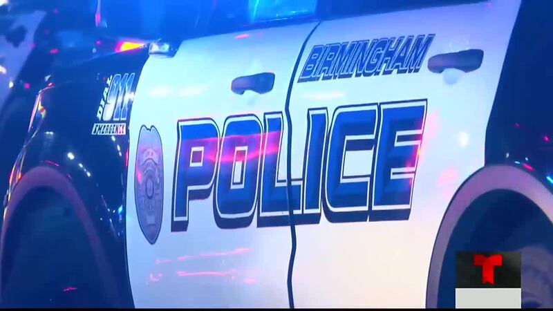 Un nuevo incentivo busca reclutar más agentes de policía en Birmingham y asegurarse que tengan...