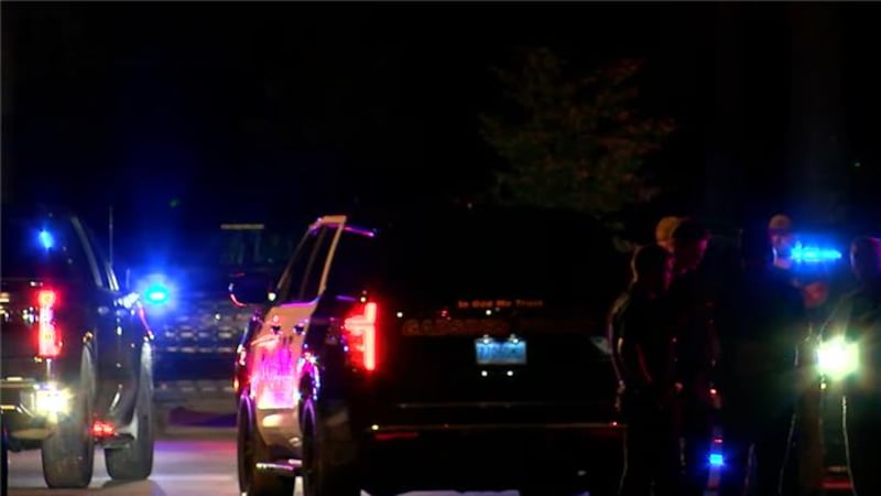 1 dead after falling 60 feet during police pursuit at Noccalula Falls