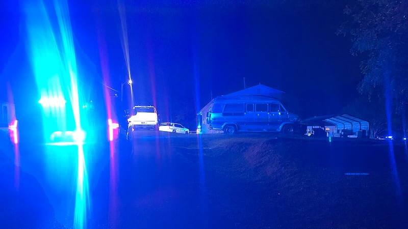 Leeds Police: 2 officers injured while taking suspect into custody Thursday night