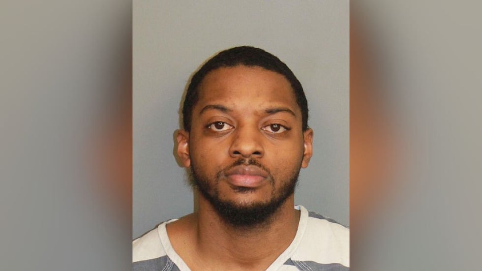 El exoficial de policía de la UAB Solomon Moss