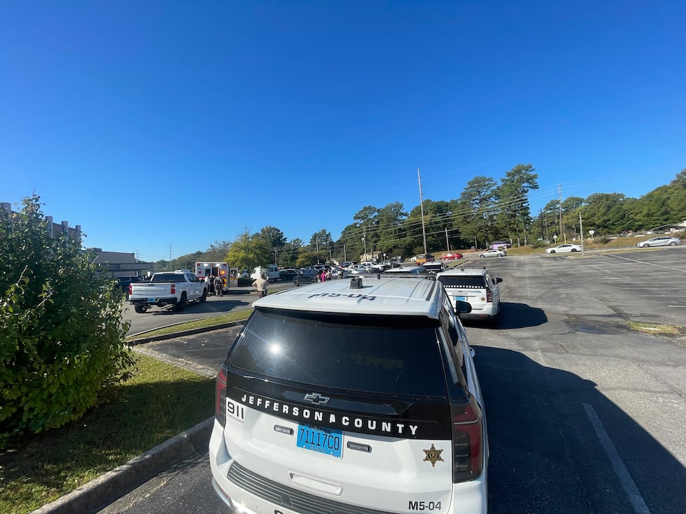 Una persona se encuentra en condición estable tras recibir un disparo en Huffman Road.