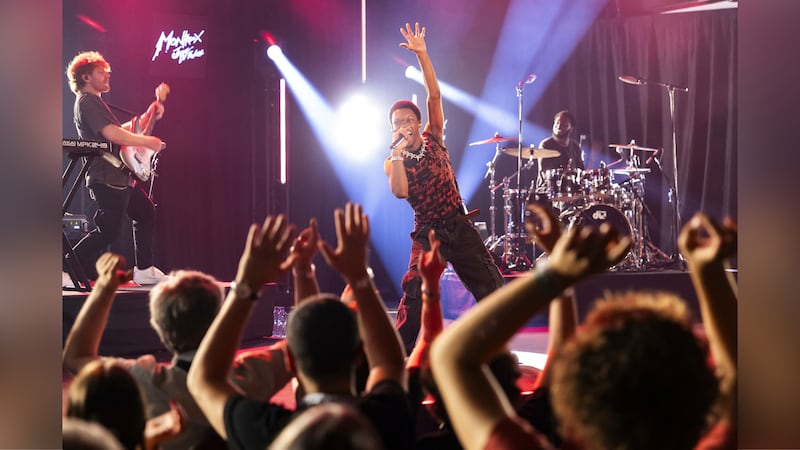 ARCHIVO - El cantautor estadounidense David Anthony Burke, también conocido como D4vd, actúa...