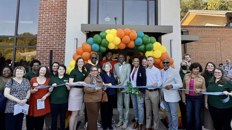 New Irondale Public Library ribbon cutting