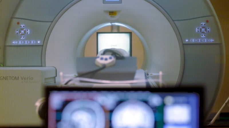 ARCHIVO – Una máquina de resonancia magnética en Pittsburgh, el 26 de noviembre de 2014. (AP...
