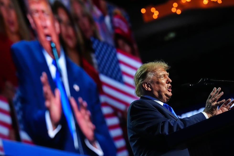 El presidente de EEUU, Donald Trump, pronuncia un discurso en la convención republicana, el...