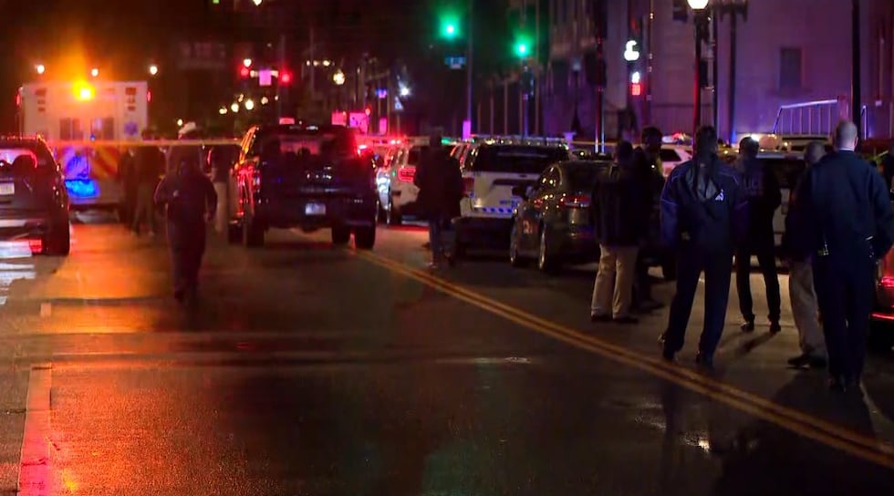La escena cerca del Museo Judío en Washington D.C. donde fueron asesinados dos empleados de la...
