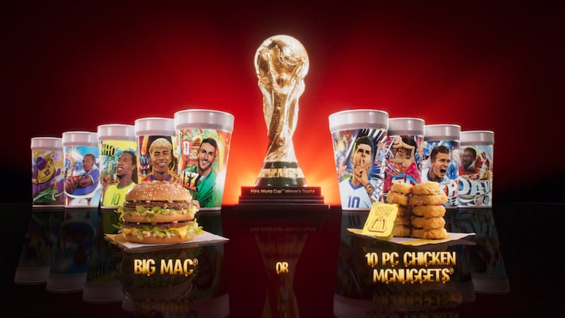 McDonald’s lanza menú y coleccionables del Mundial FIFA 26