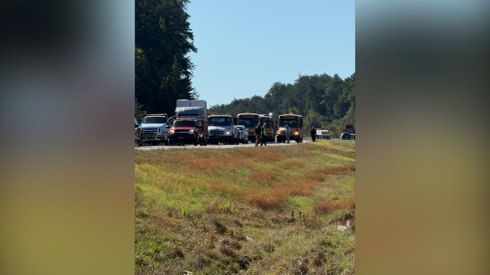 4 school buses involved in Chilton County crash