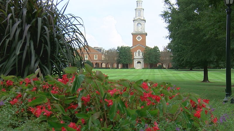 Samford university hit record enrollment for a 10th consecutive year.