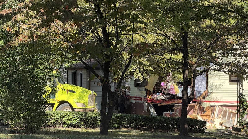 Truck picking up debris hits home in Roebuck