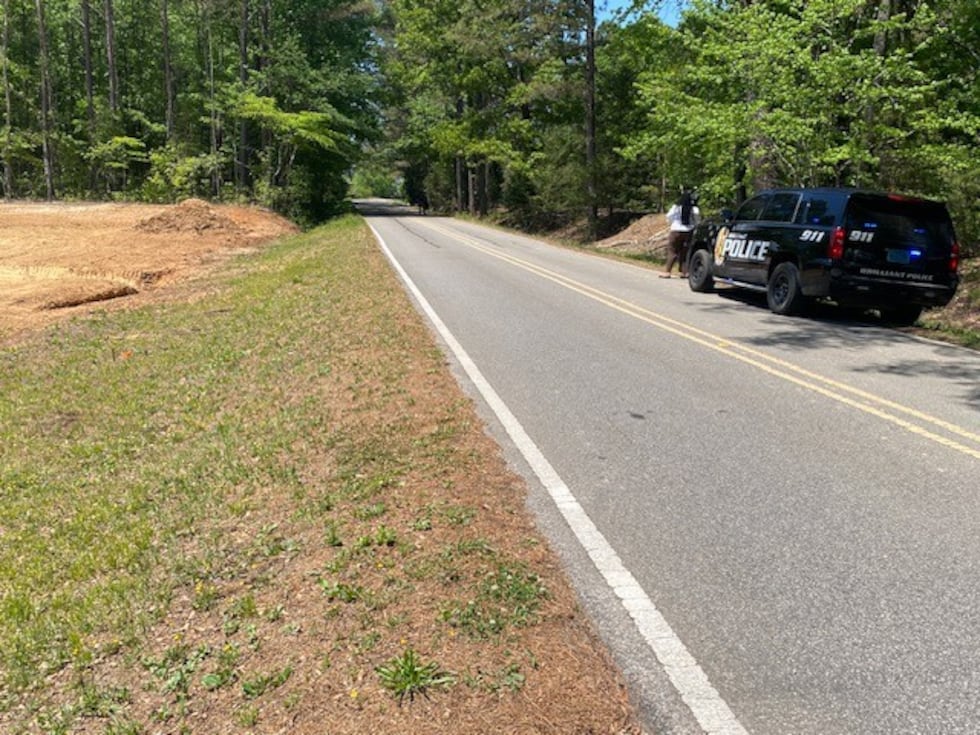 La policía de Brilliant pasó gran parte del miércoles buscando pruebas del accidente que causó...