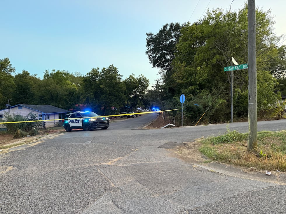 La policía de Birmingham fue llamada a la cuadra 5900 de la avenida Jesse Owens, en el...