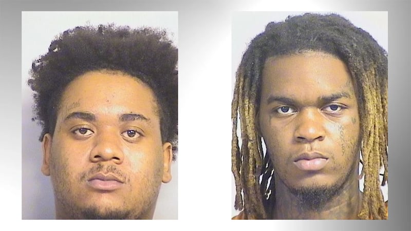 Keyontae Jones (izquierda) y Kemarkus Antonio Allen (derecha) enfrentan siete cargos de...