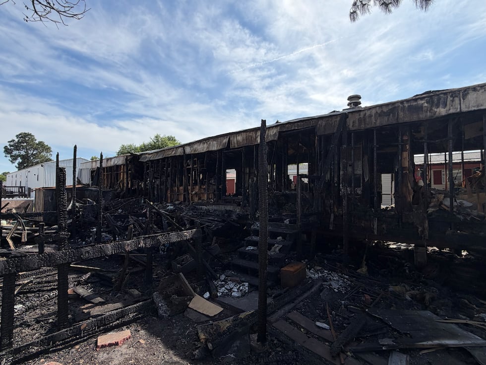 Un incendio, el 12 de abril, destruyo por completo una vivienda en Oleander Drive dejando a la...