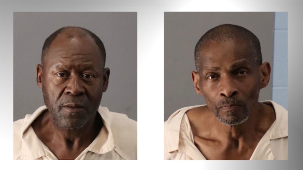 Robert Davis (izquierda) y Anthony Wiley Sr. (derecha).