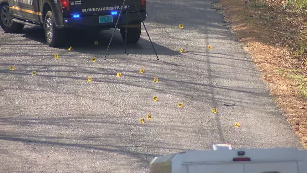 Los agentes acudieron al lugar tras recibir el reporte de una mujer que había sido abatida a...