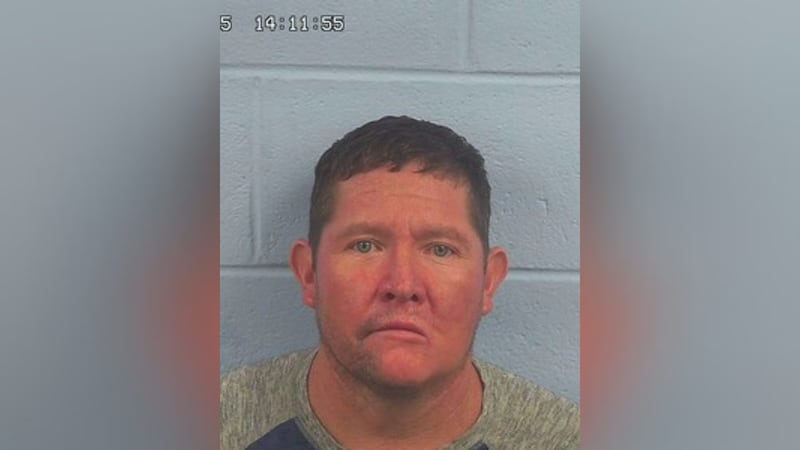 Ramón Rodríguez-González, de 43 años, ciudadano de México, a 24 meses de prisión por...