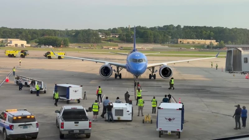 First Breeze Airways nonstop flight from Birmingham to Raleigh-Durham