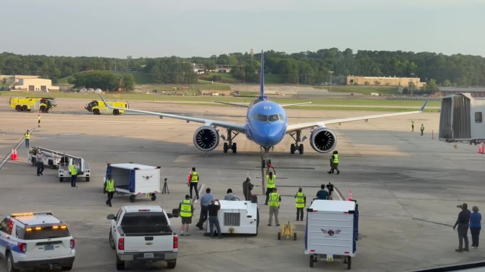 First Breeze Airways nonstop flight from Birmingham to Raleigh-Durham
