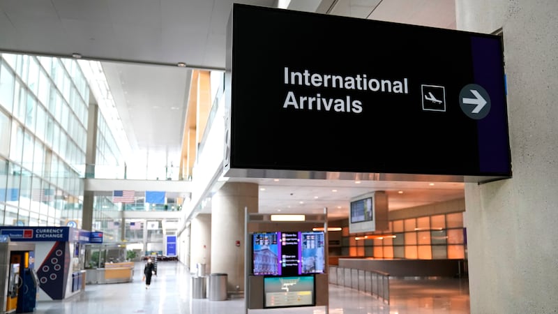 La zona de llegadas internacionales del Aeropuerto Internacional Logan en Boston el 29 de...