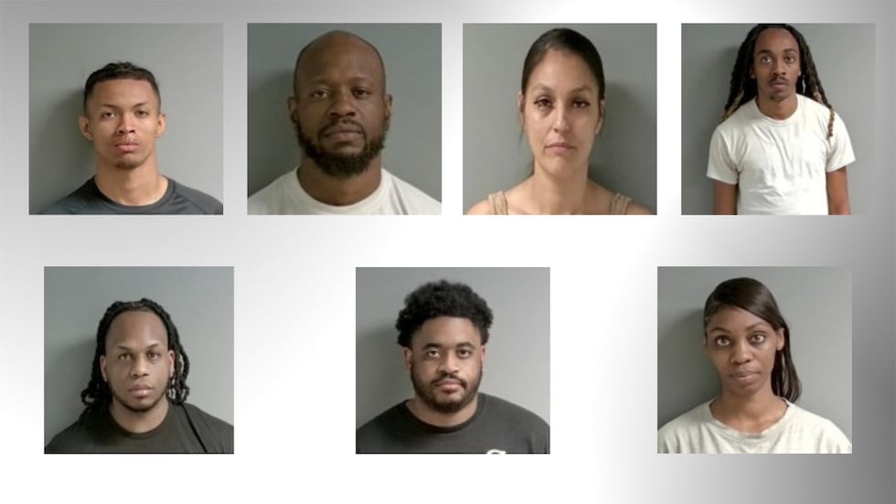 De izquierda a derecha, de arriba abajo: Kamari McClellan, Maurice McClellan, Anjelica...