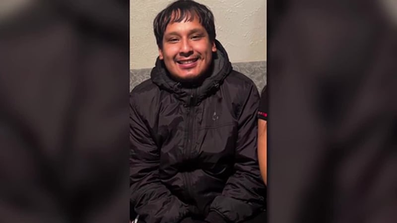 Hispano lleva más de 10 días desaparecido. Su madre dice que entró en una profunda depresión...