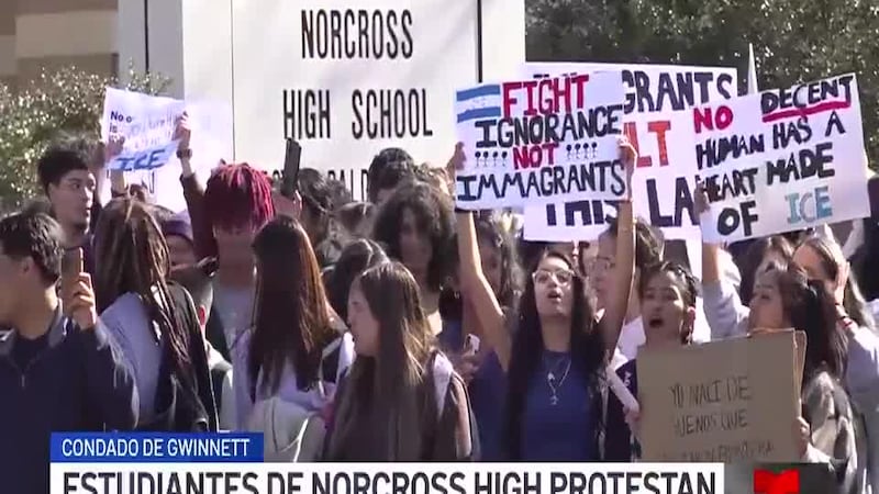 EL distrito escolar del condado de Cobb amenaza a estudiantes con sanciones si realizan...